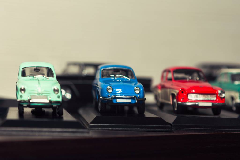 Offrir voiture miniatures cadeau de Noël 